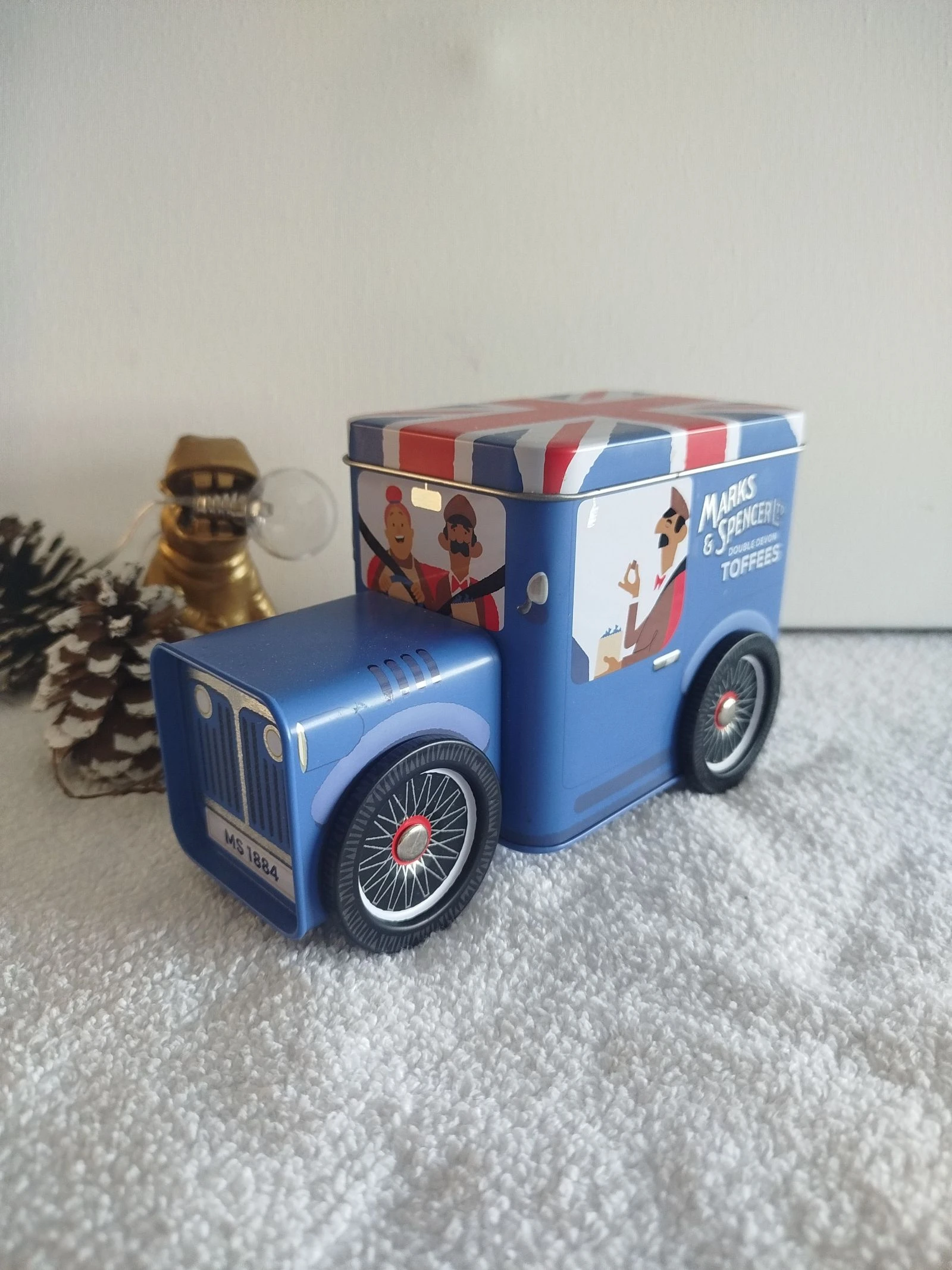 Boîte métal camionnette Marks& Spencer 